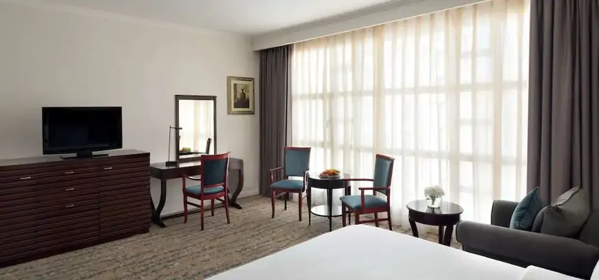 Anwar Al Madinah Mövenpick Hotel image